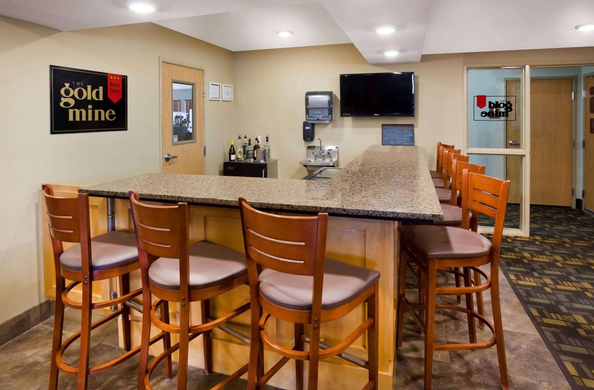 AmericInn by Wyndham Hawley photo 6