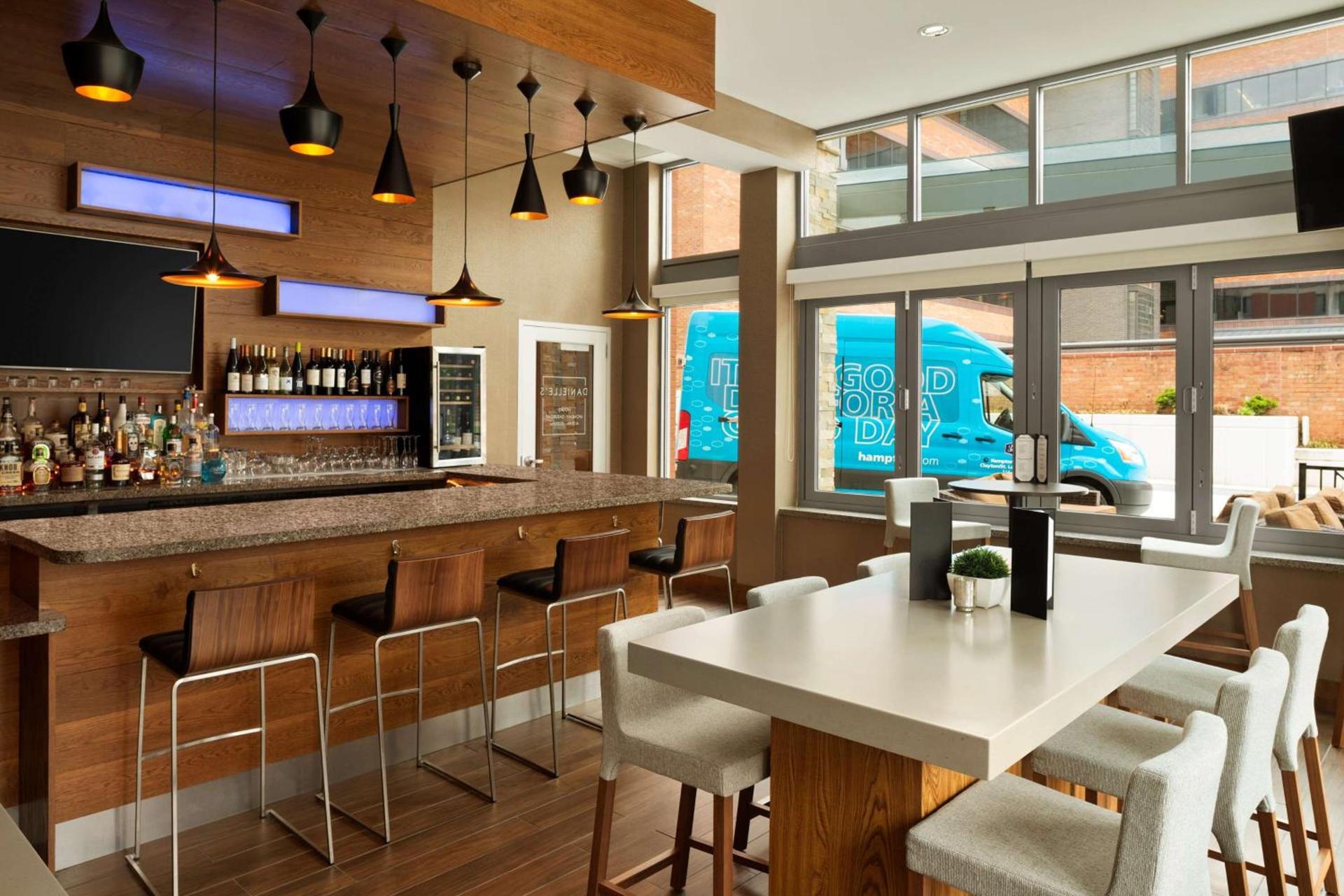 Hampton Inn and Suites Clayton/St. Louis-Galleria Area photo 41