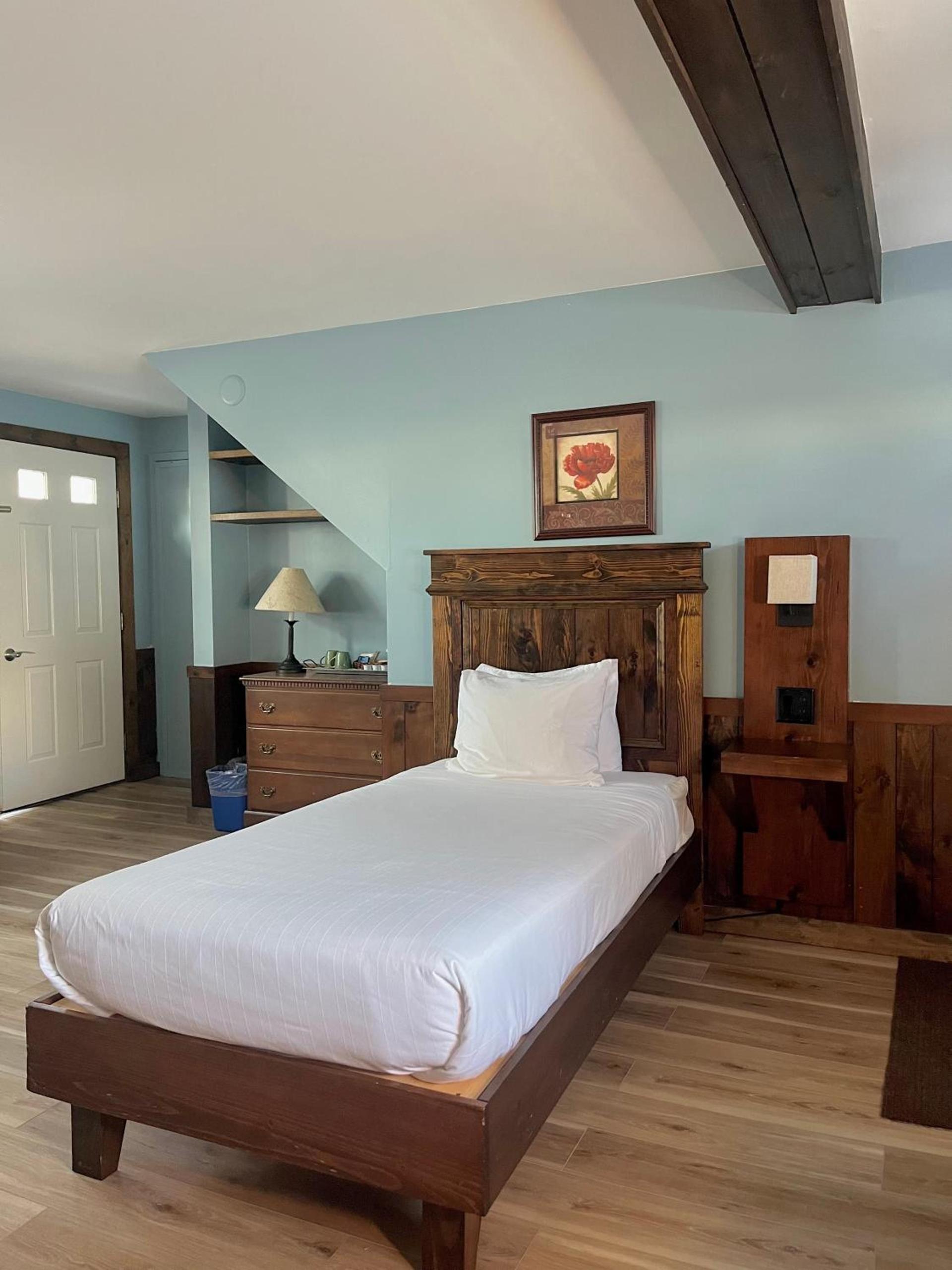 The Wildflower Inn photo 67