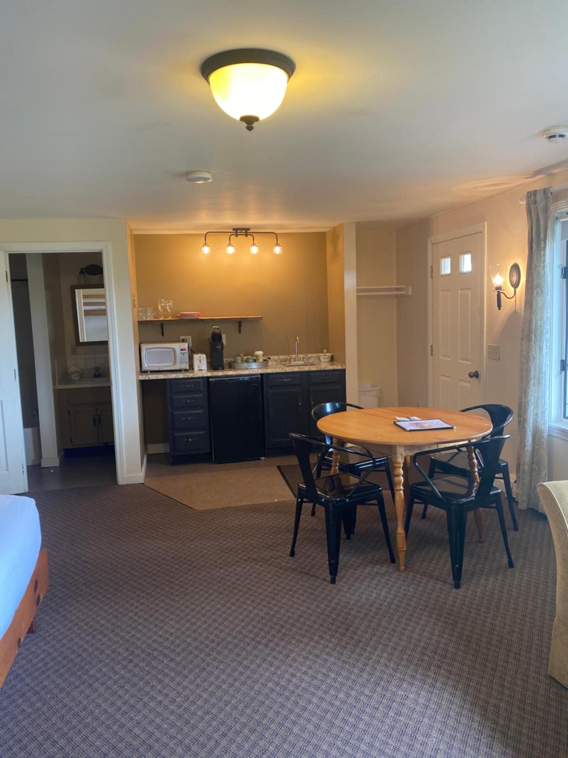 The Wildflower Inn photo 27