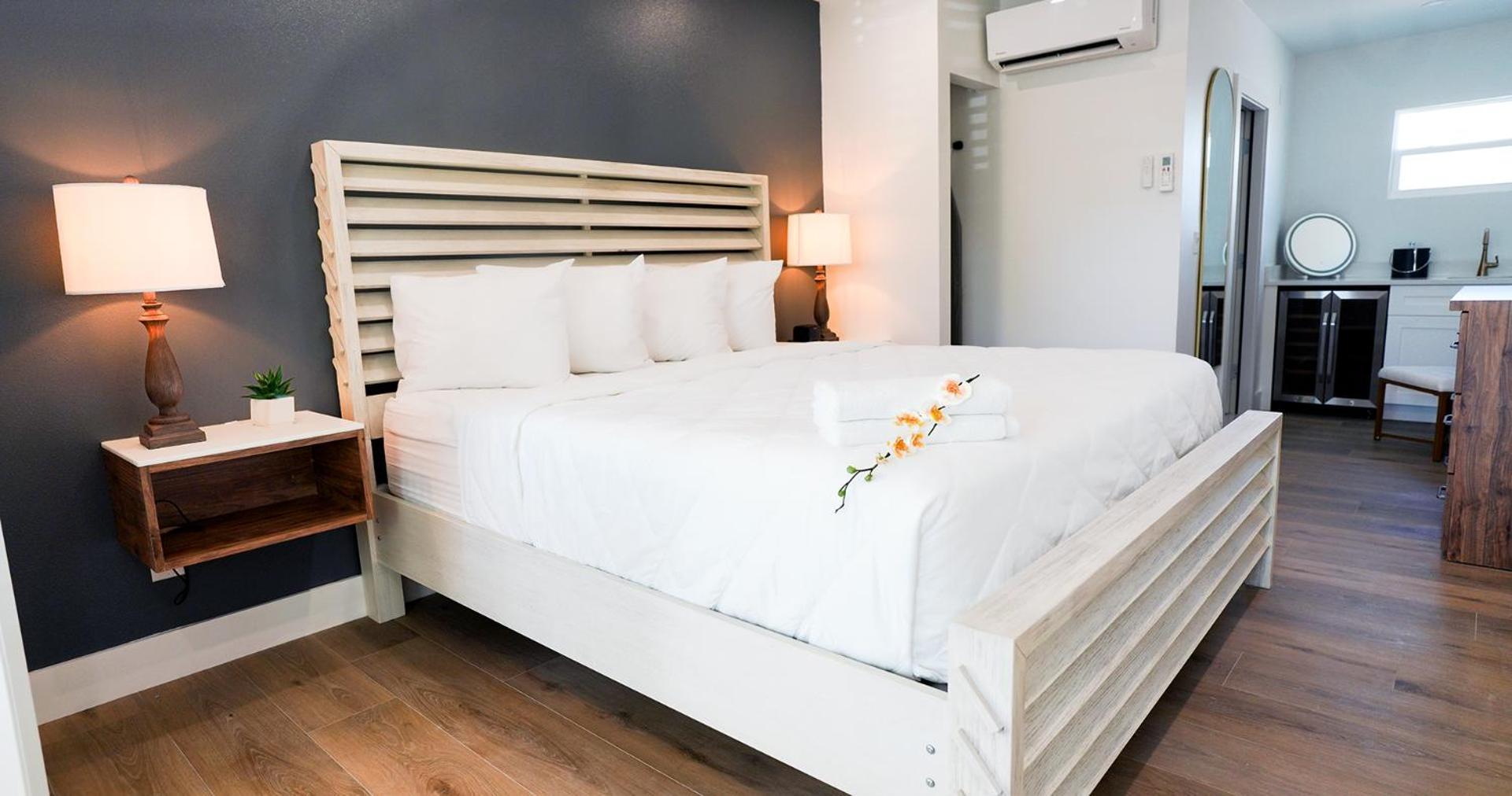 Ivory Sands Beach Suites photo 7