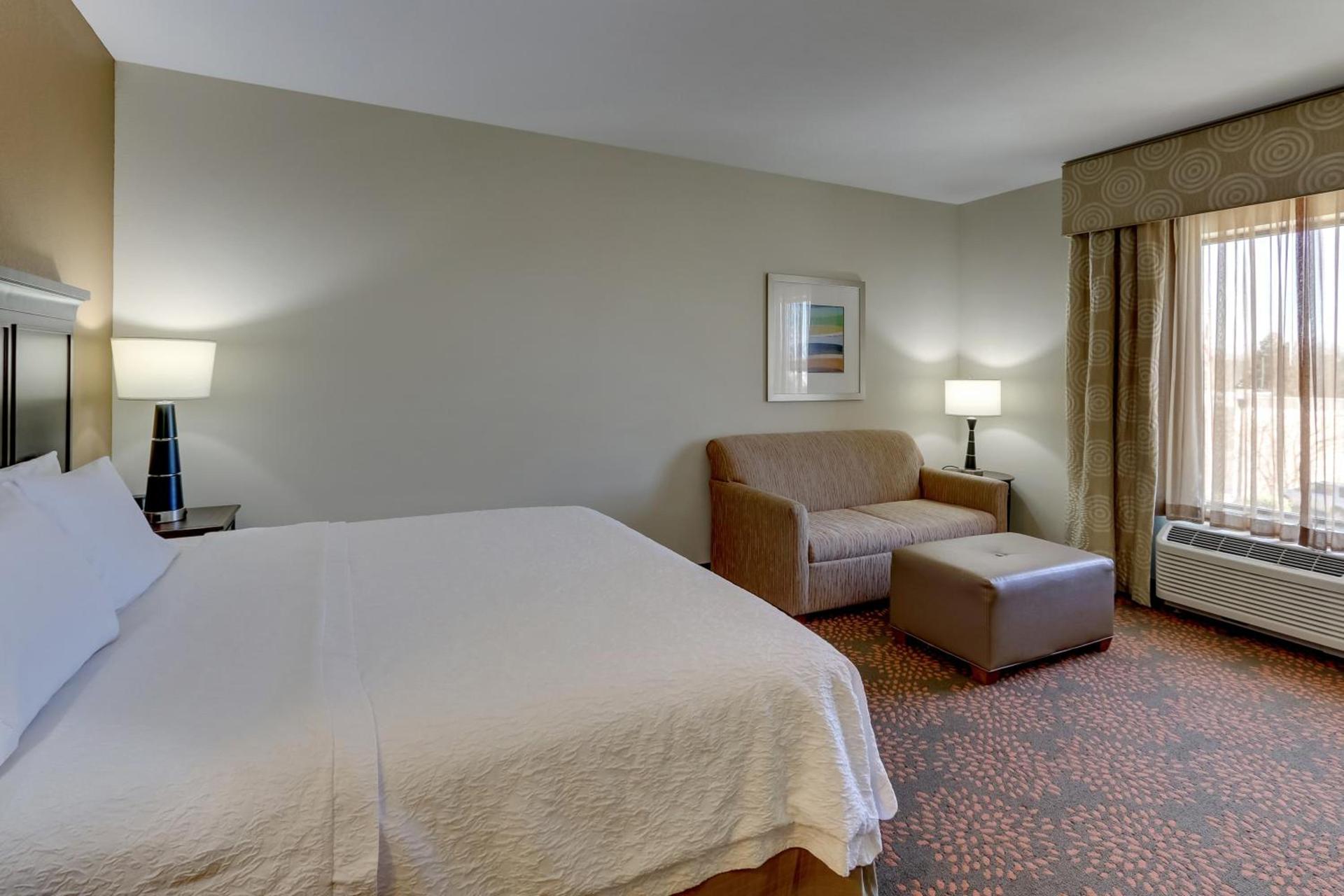 Hampton Inn & Suites - Hartsville, SC photo 41
