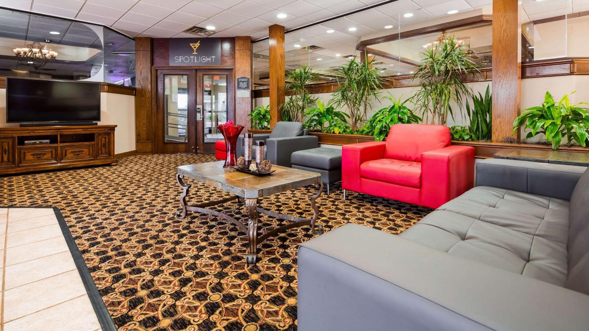 Broadway INN & SUITES OKC photo 3
