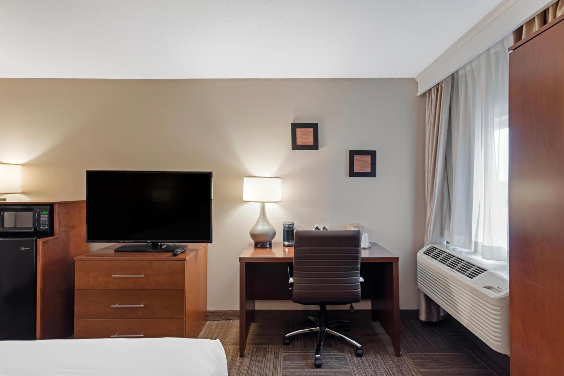 Comfort Inn Bangor North photo 39