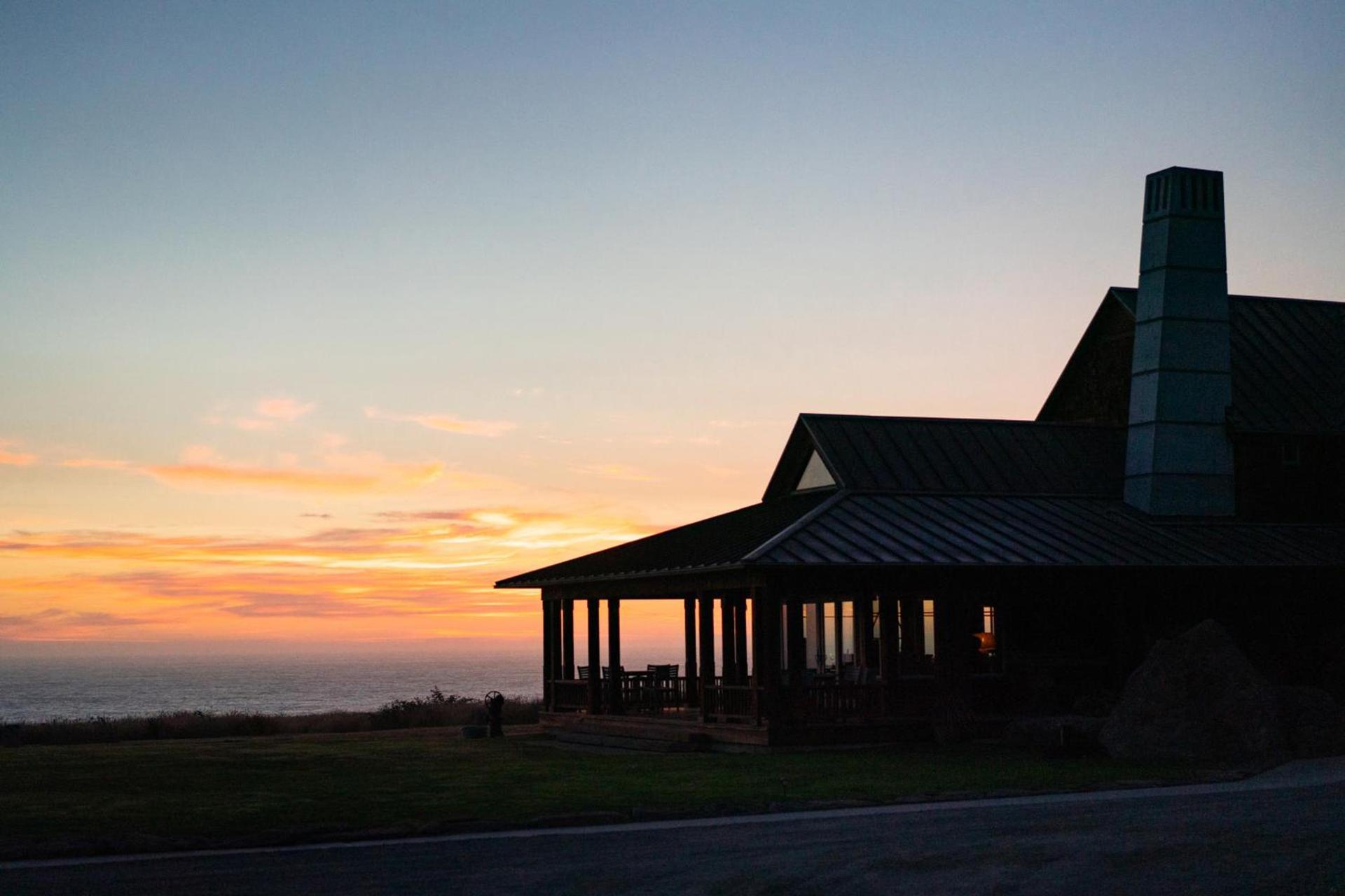 The Inn at Newport Ranch photo 1