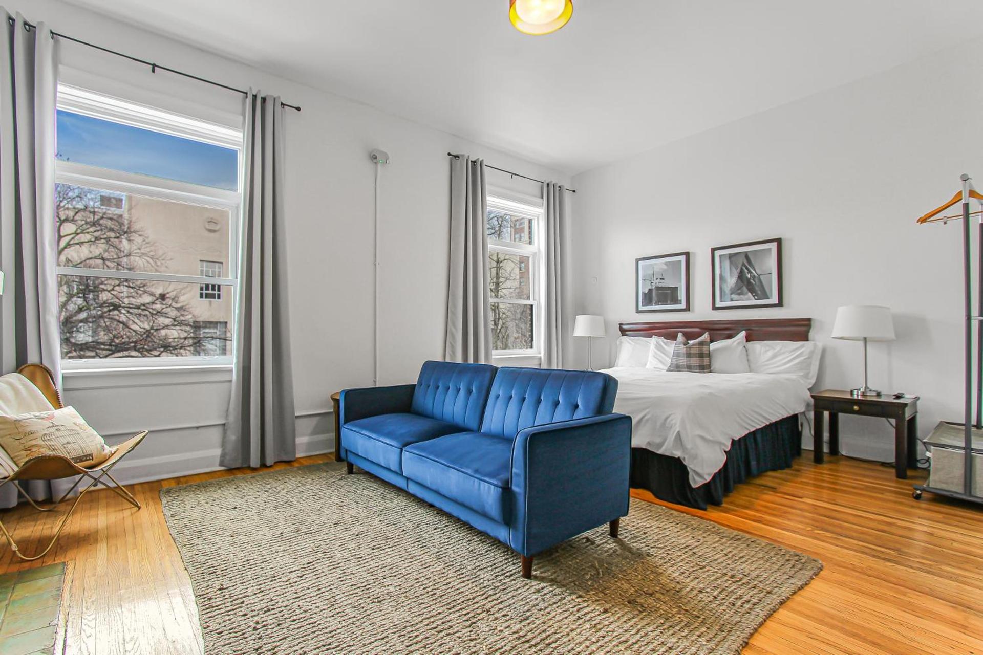 Library Square Suites photo 1