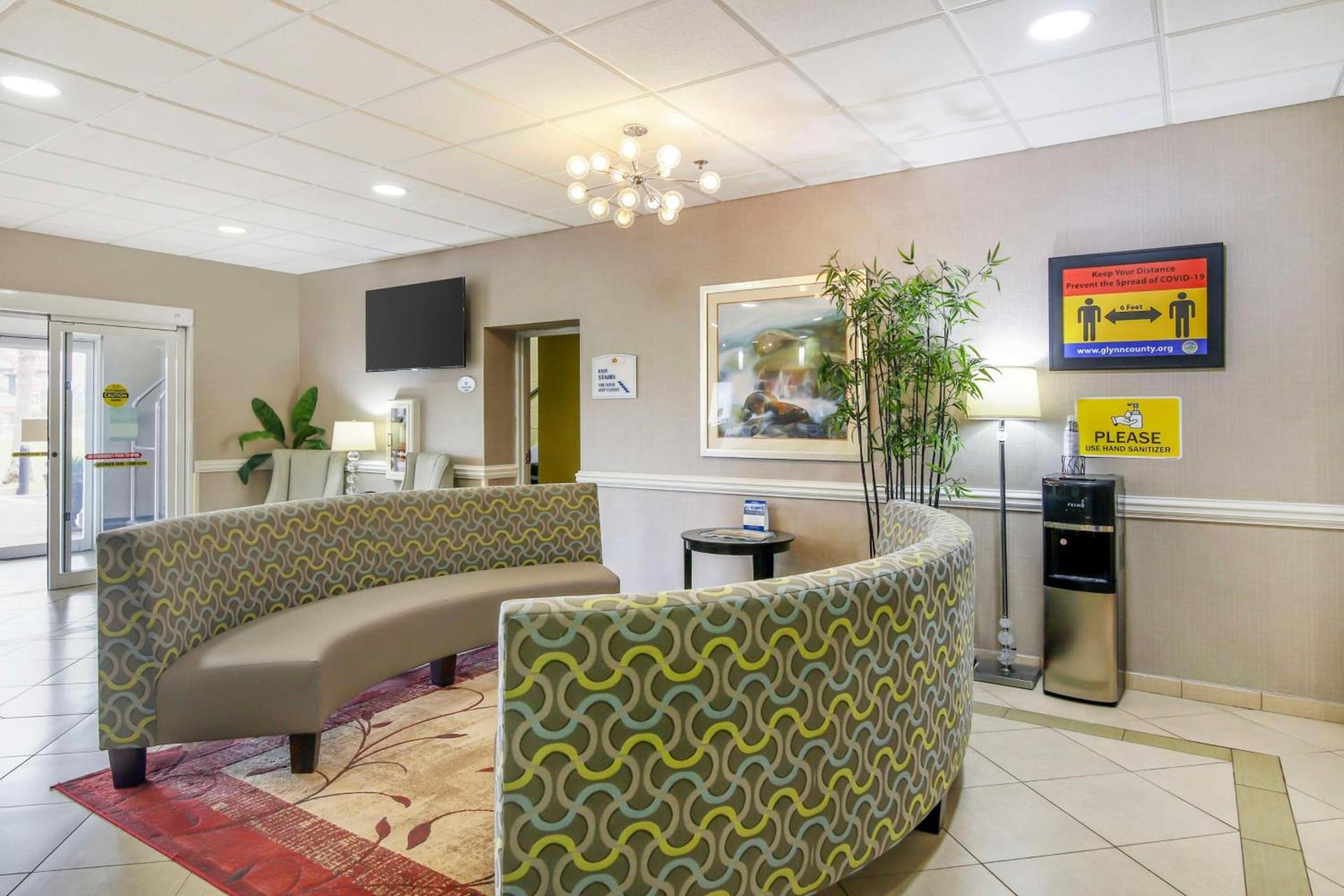 Best Western Plus Brunswick Inn & Suites photo 12