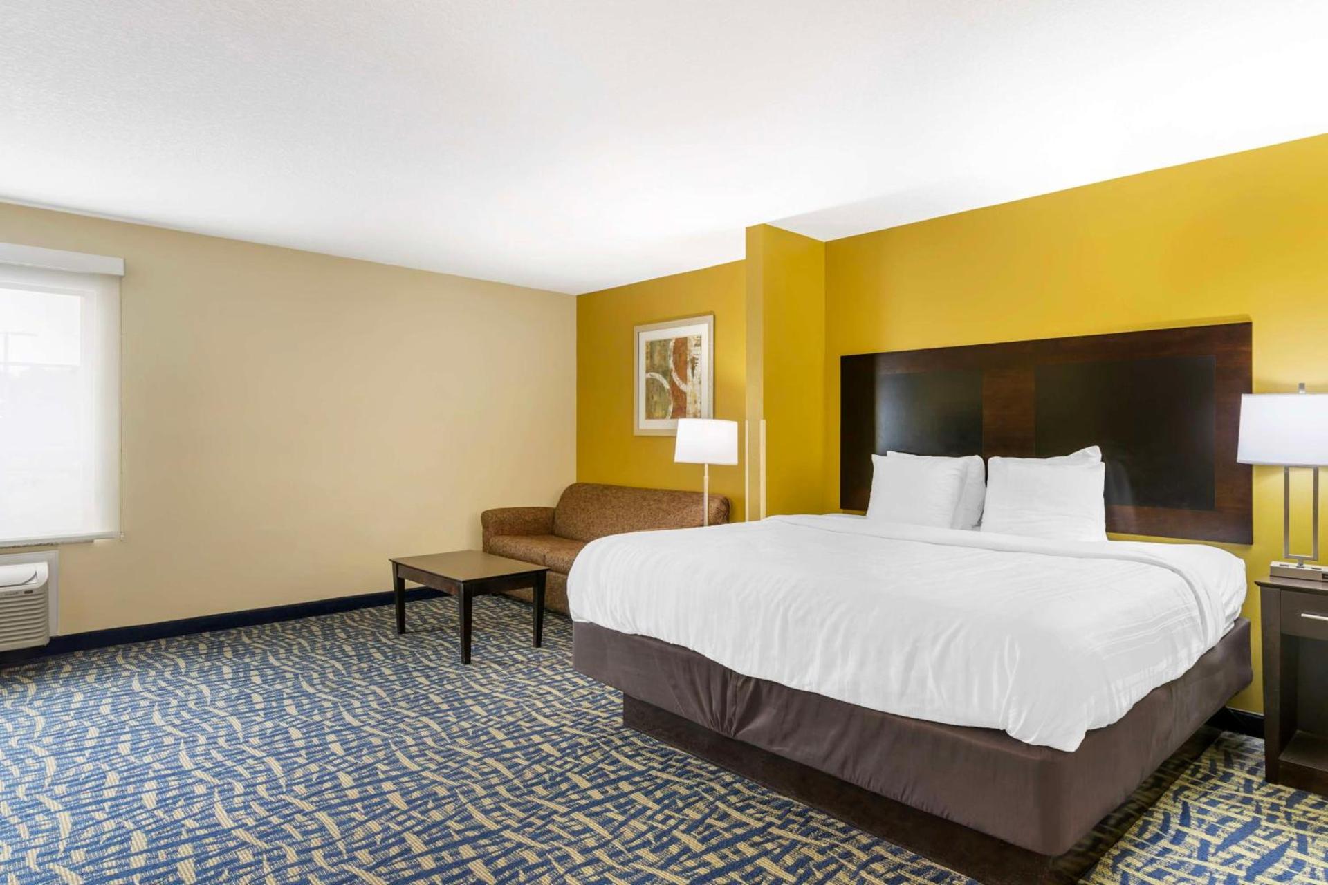 Best Western Plus Brunswick Inn & Suites photo 17