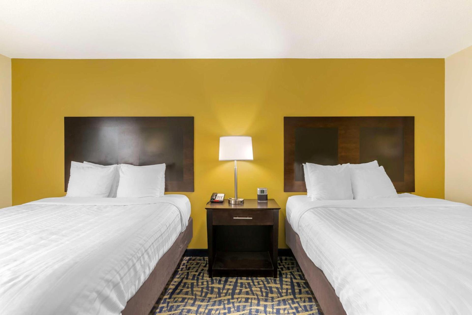 Best Western Plus Brunswick Inn & Suites photo 8