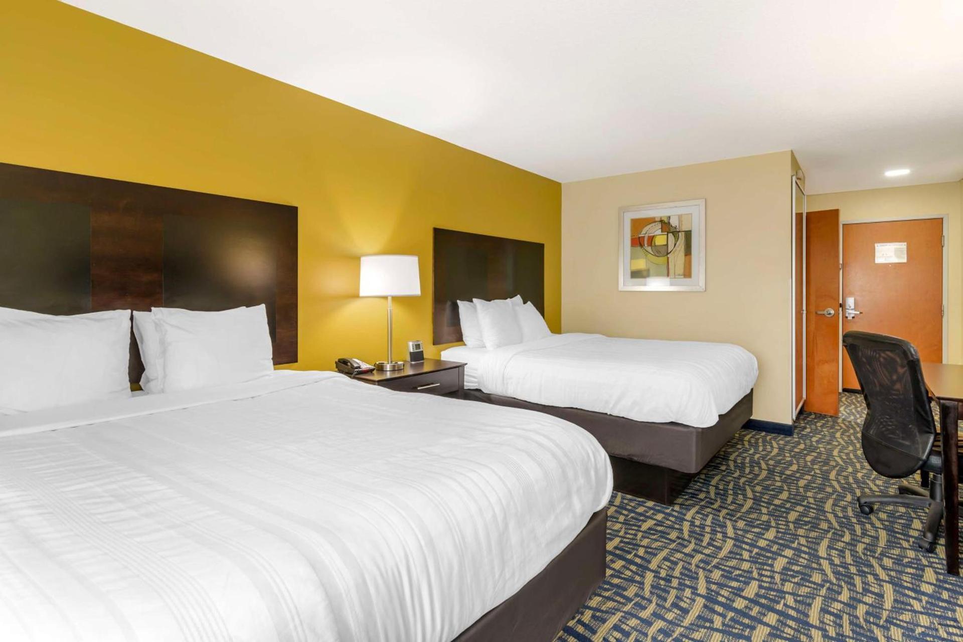 Best Western Plus Brunswick Inn & Suites photo 20