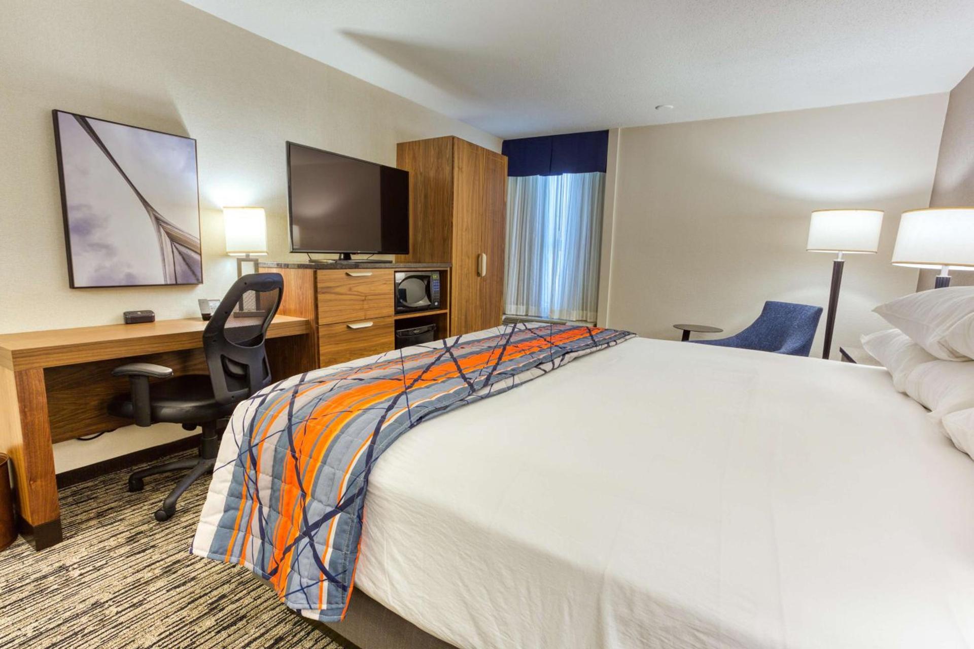 Drury Inn and Suites St Louis Collinsville photo 12