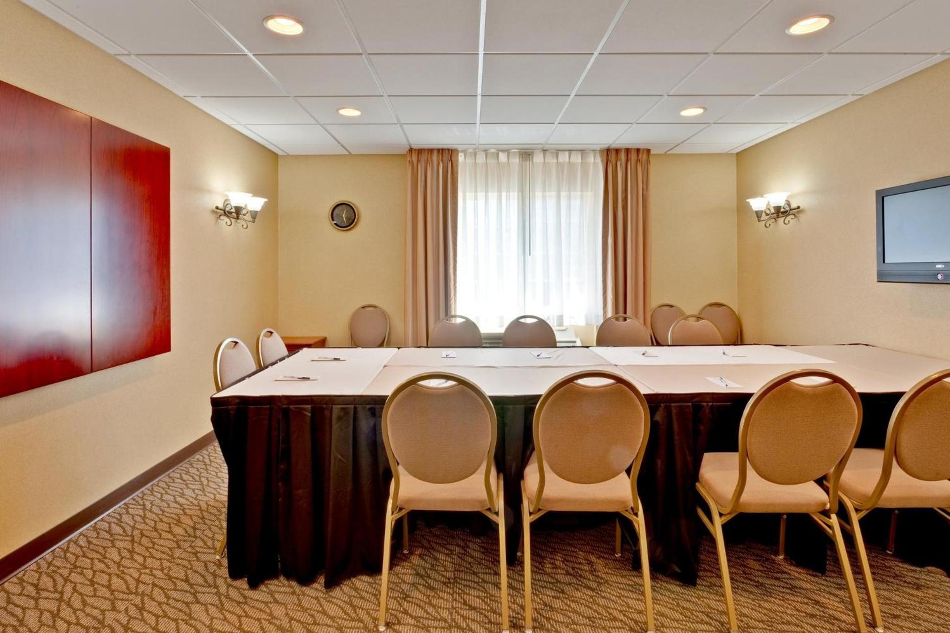Candlewood Suites Bowling Green by IHG photo 39