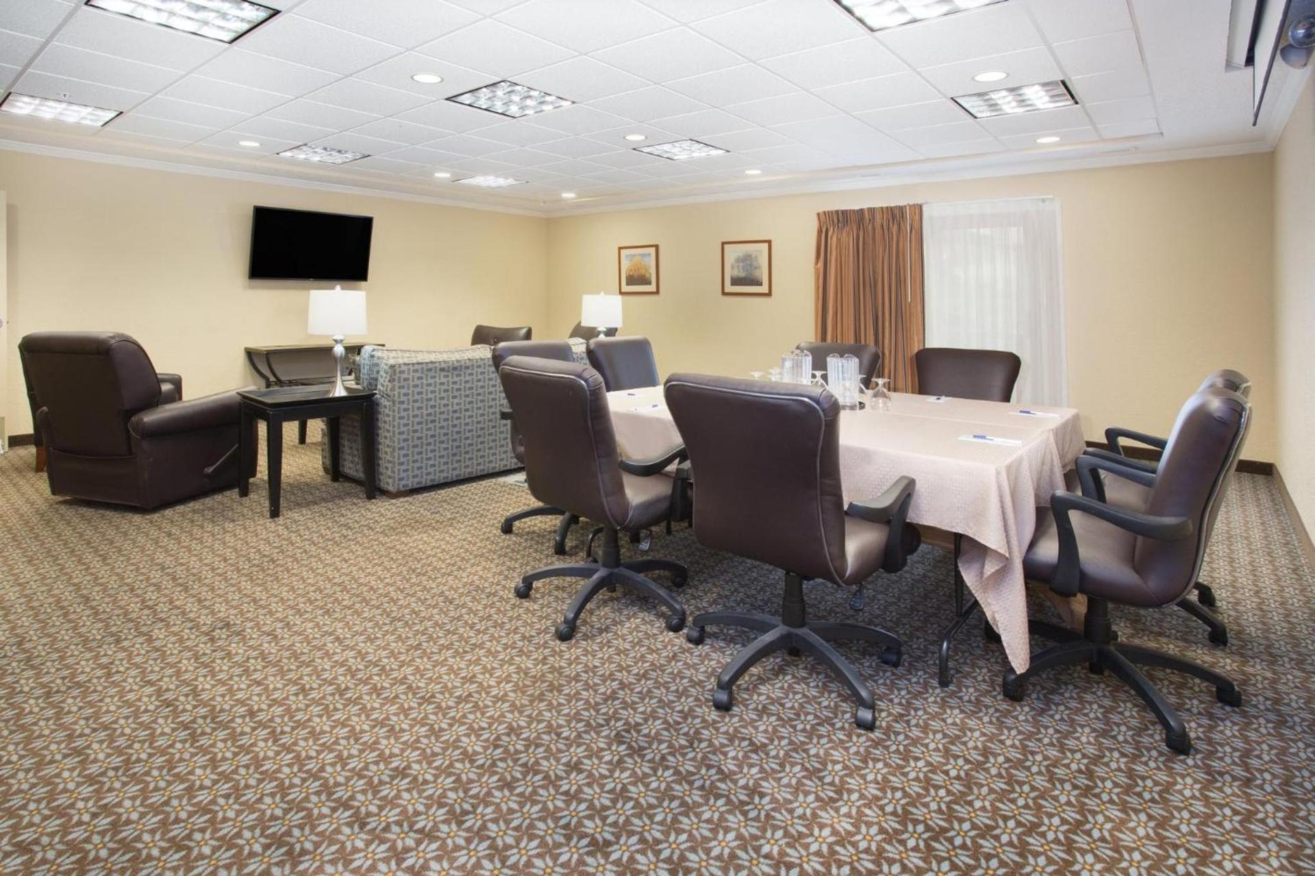 Candlewood Suites Kenosha - Pleasant Prairie by IHG photo 26