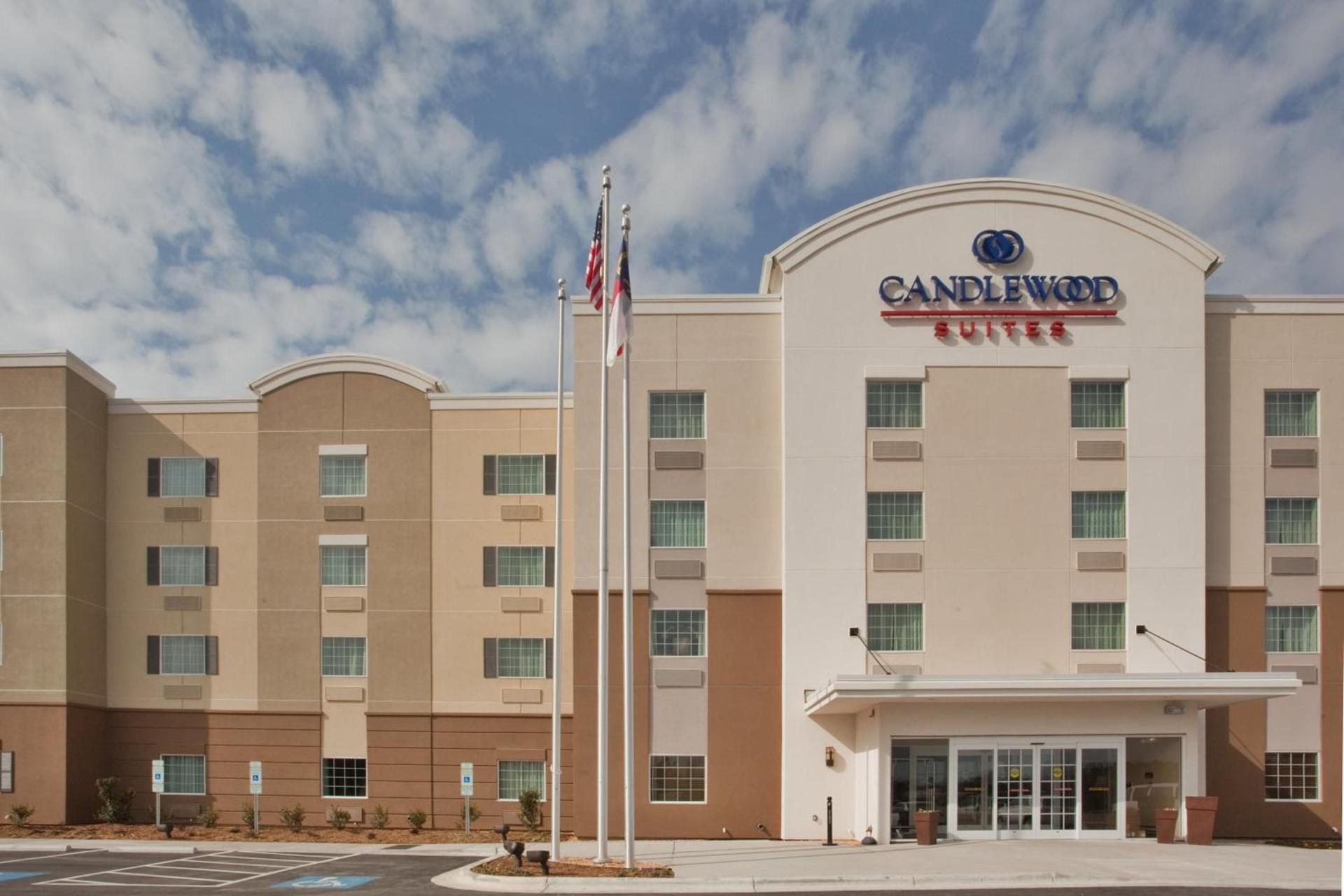 Candlewood Suites Fayetteville Fort Bragg by IHG photo 4