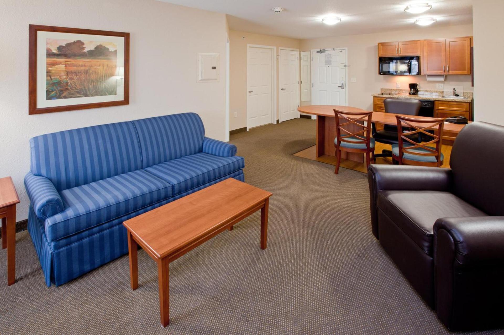 Candlewood Suites Indianapolis East by IHG photo 28