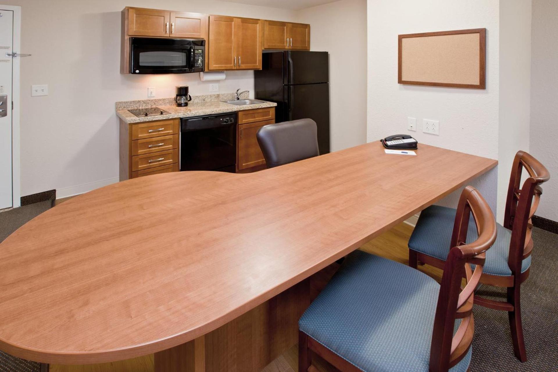 Candlewood Suites Indianapolis East by IHG photo 31