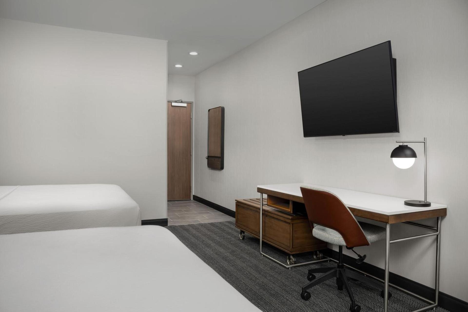 Courtyard by Marriott Northport University of Alabama photo 12
