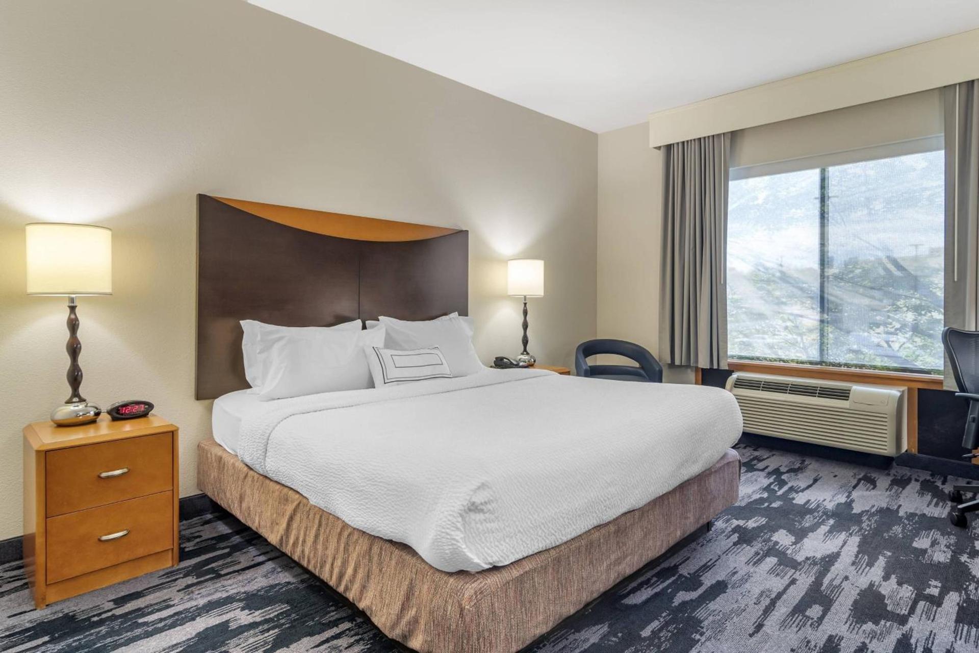 Fairfield Inn & Suites by Marriott Commerce photo 9