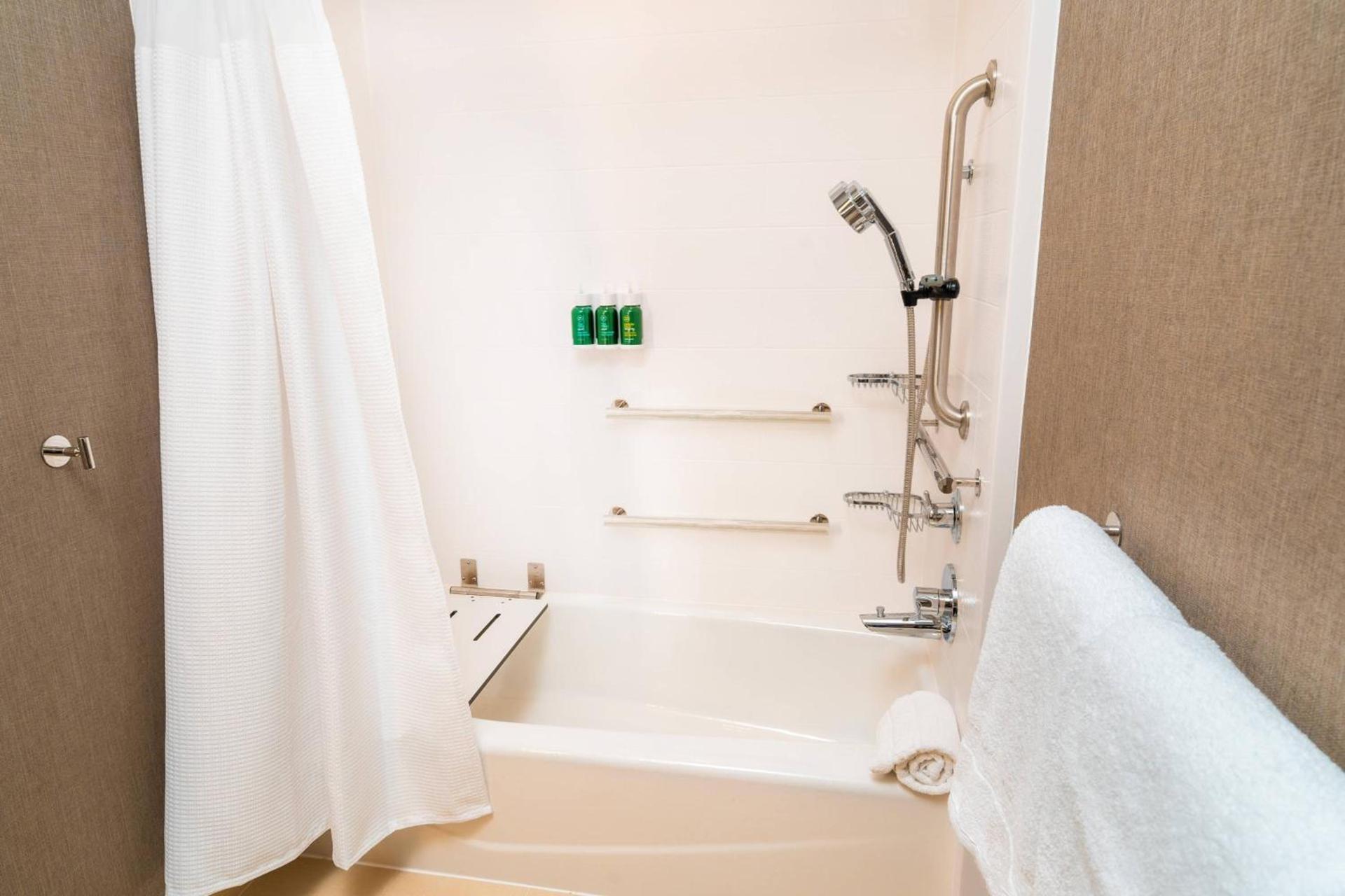 SpringHill Suites by Marriott Newark Fremont photo 19
