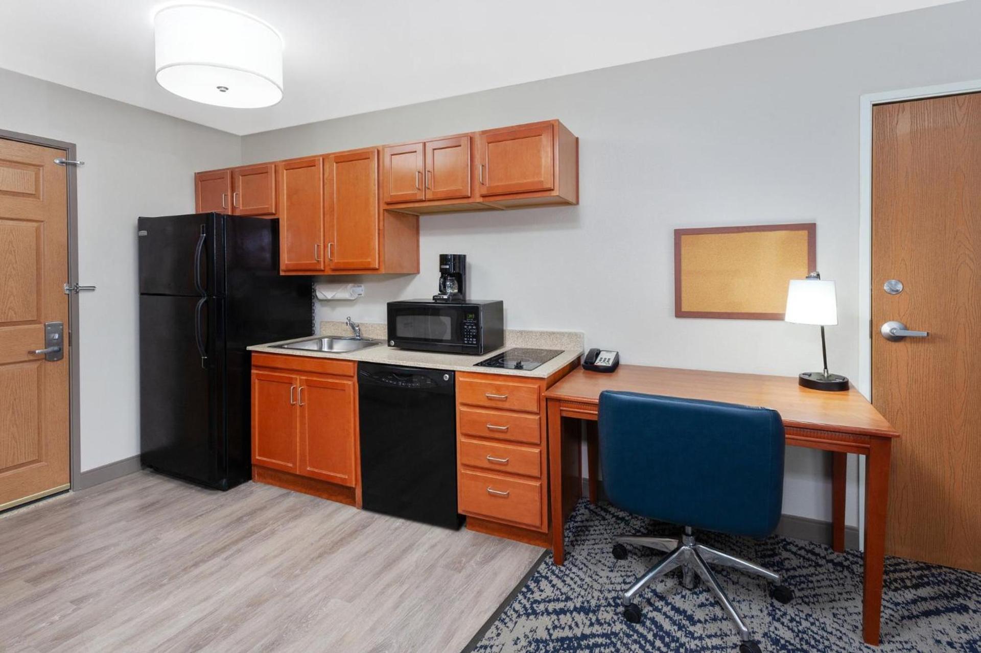Candlewood Suites Louisville North by IHG photo 25