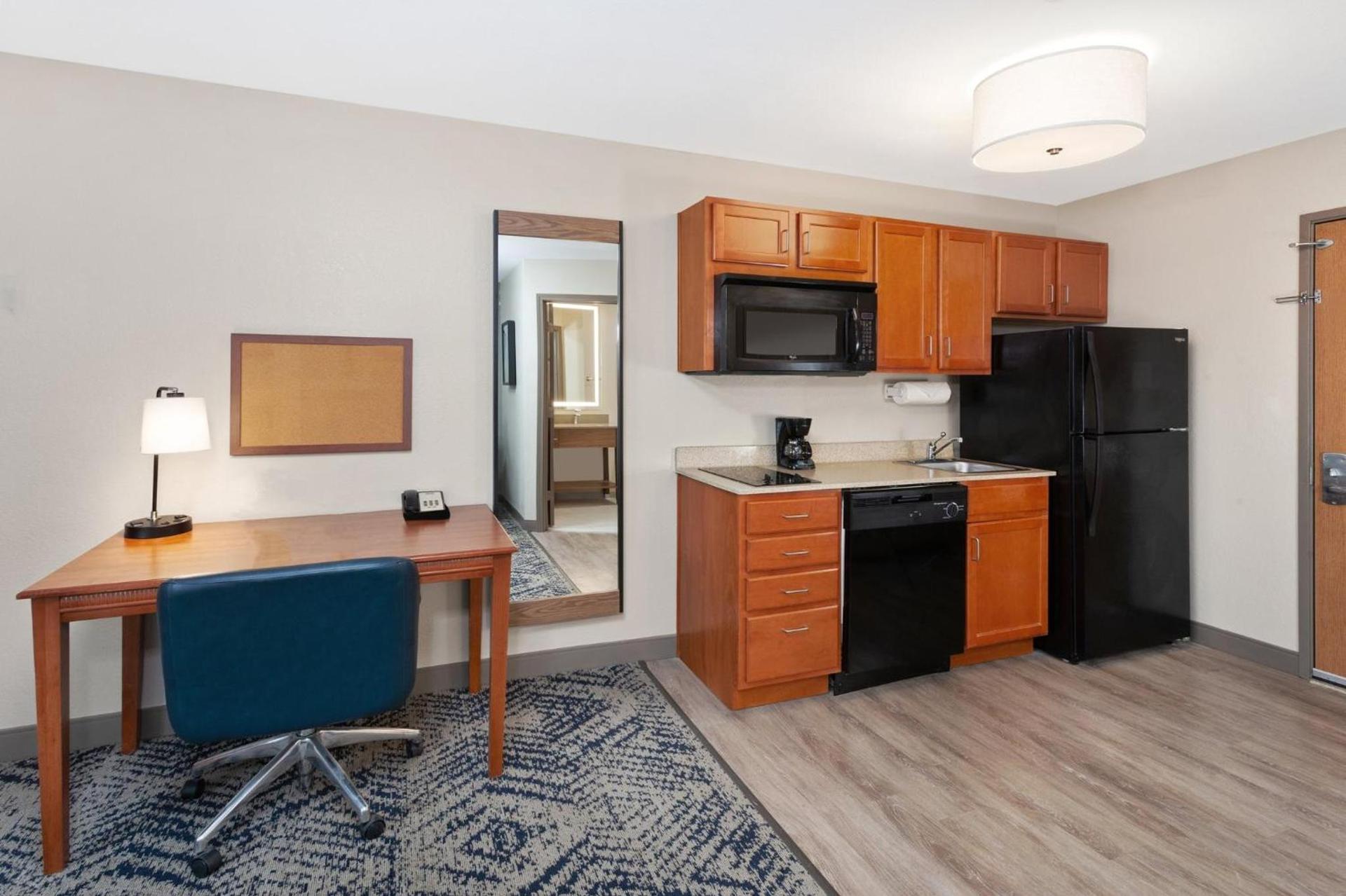 Candlewood Suites Louisville North by IHG photo 24