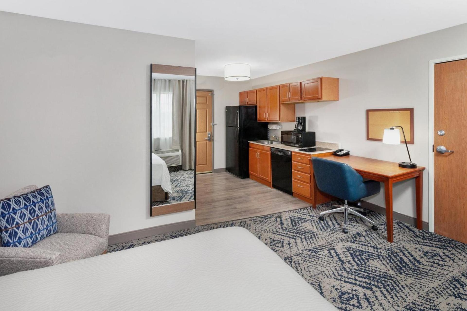 Candlewood Suites Louisville North by IHG photo 39