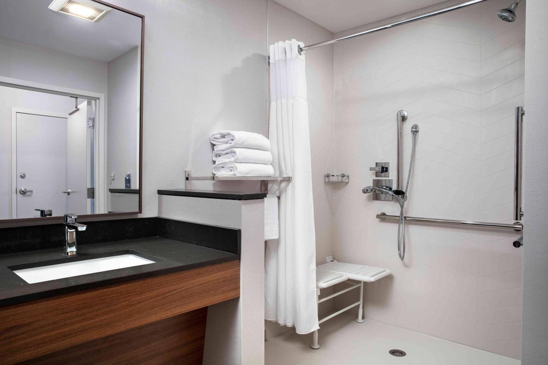 Fairfield by Marriott Inn & Suites Lewisburg photo 16