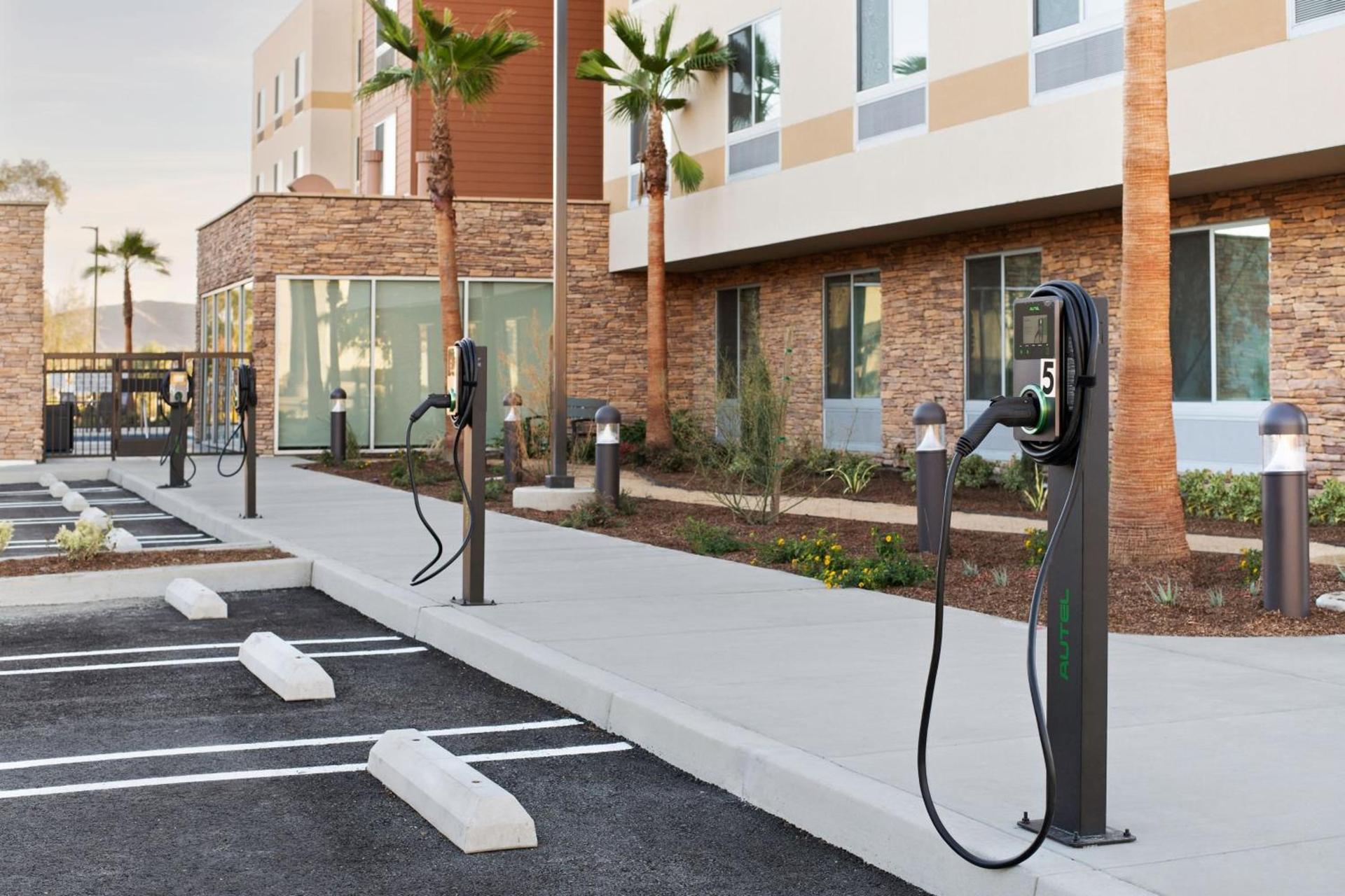 Fairfield by Marriott Inn & Suites Chino photo 26