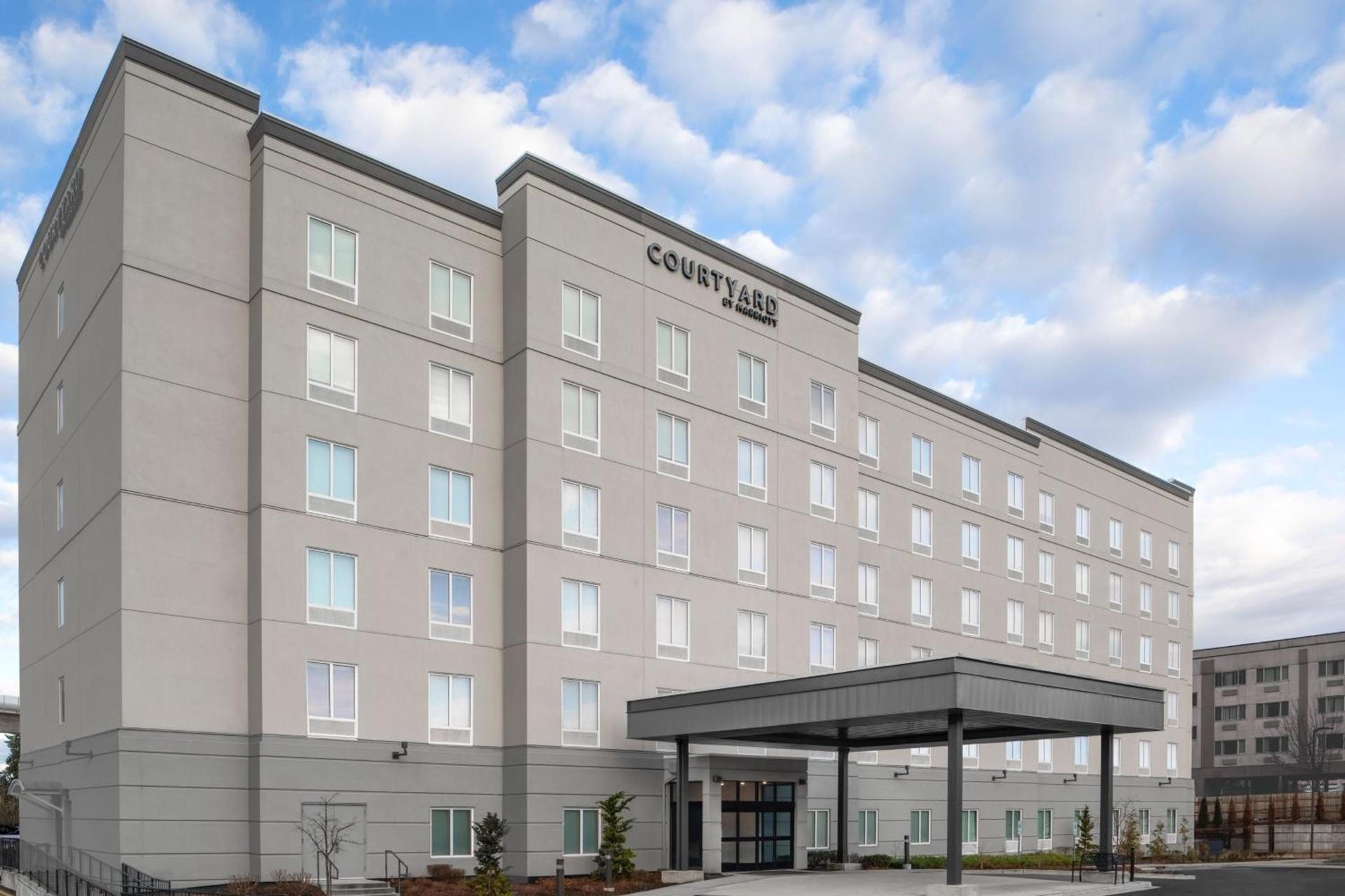 Courtyard by Marriott Seattle SeaTac Airport photo 17