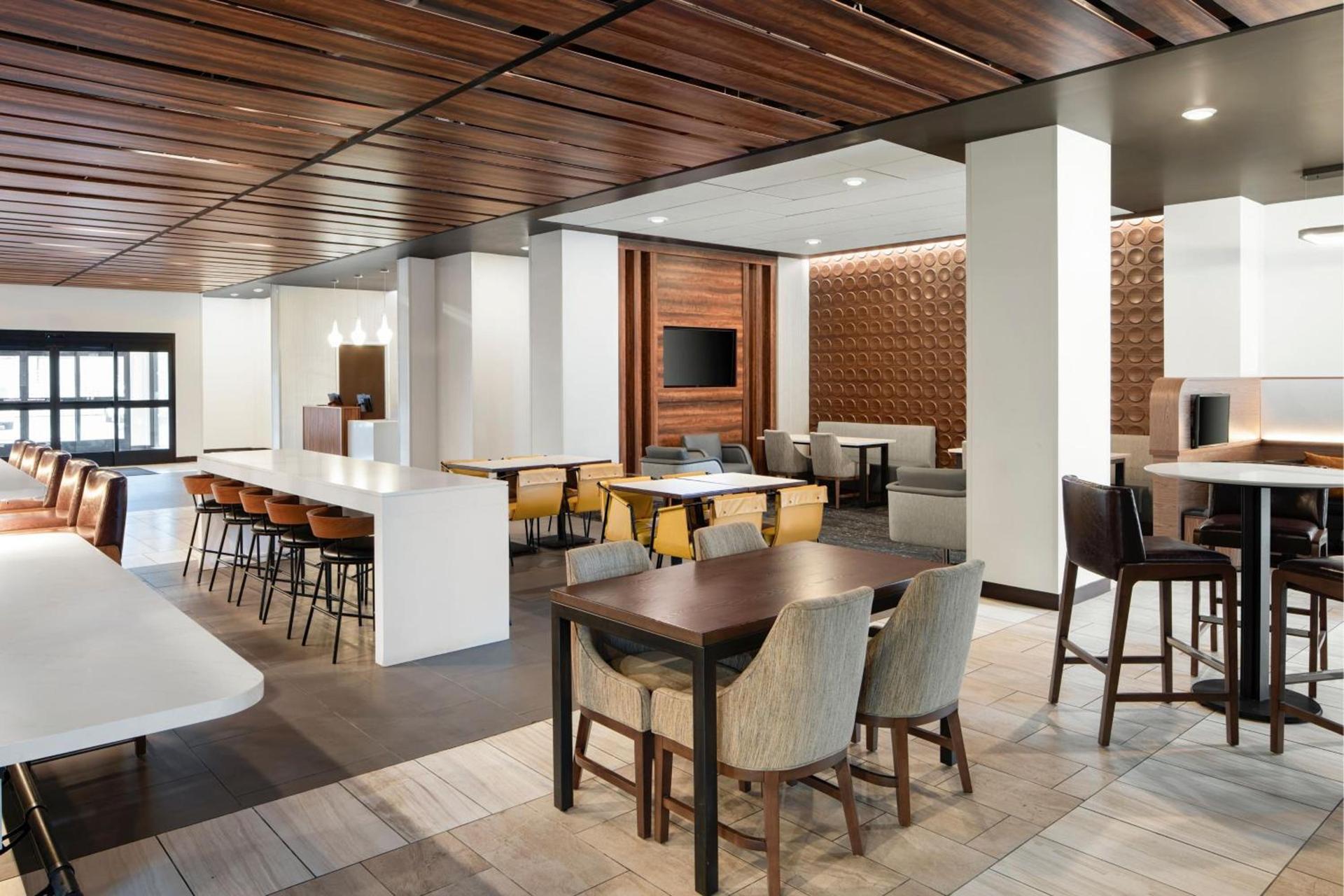 Courtyard by Marriott Seattle SeaTac Airport photo 20