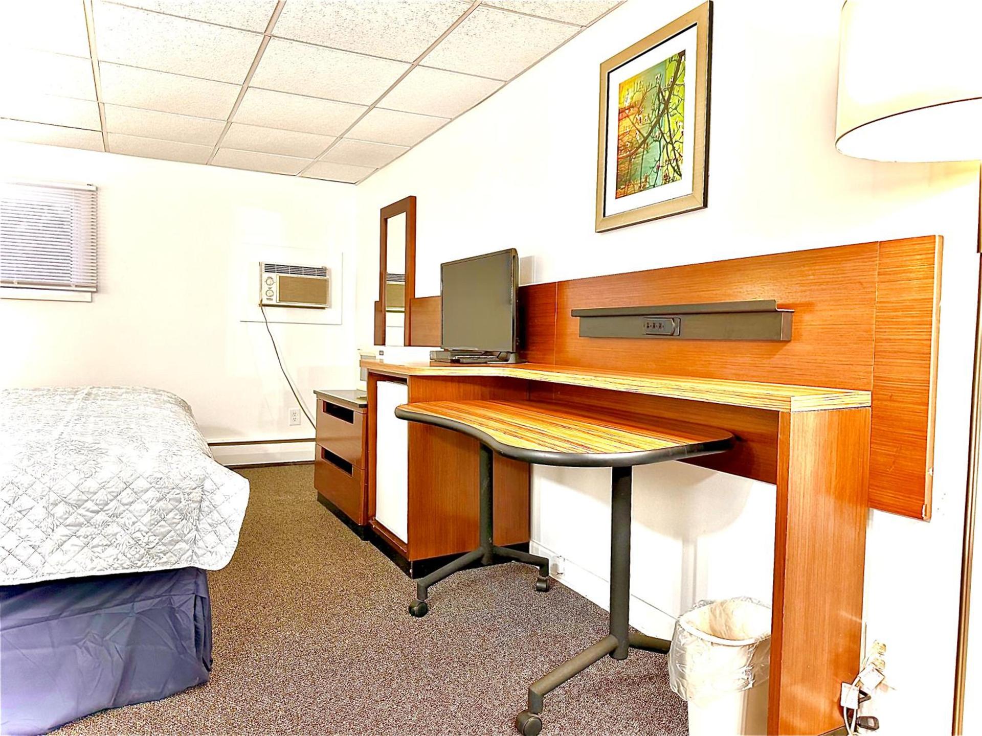 Budget Inn photo 7