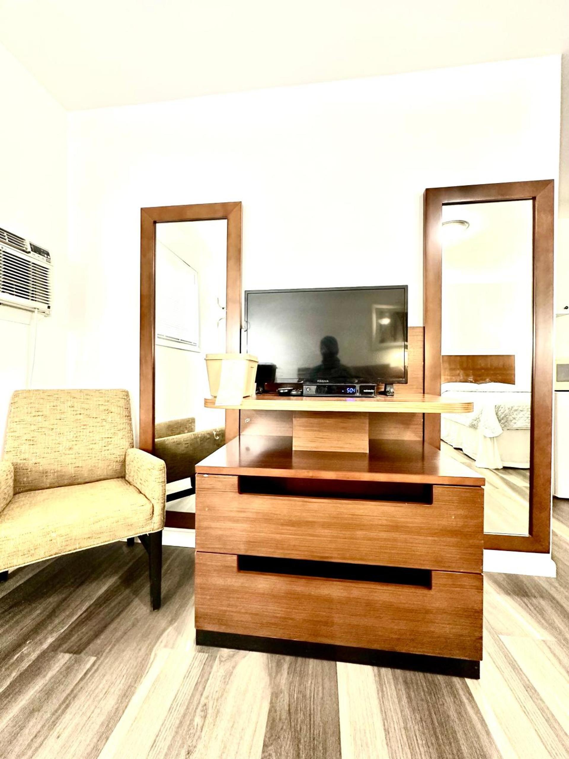 Budget Inn photo 12