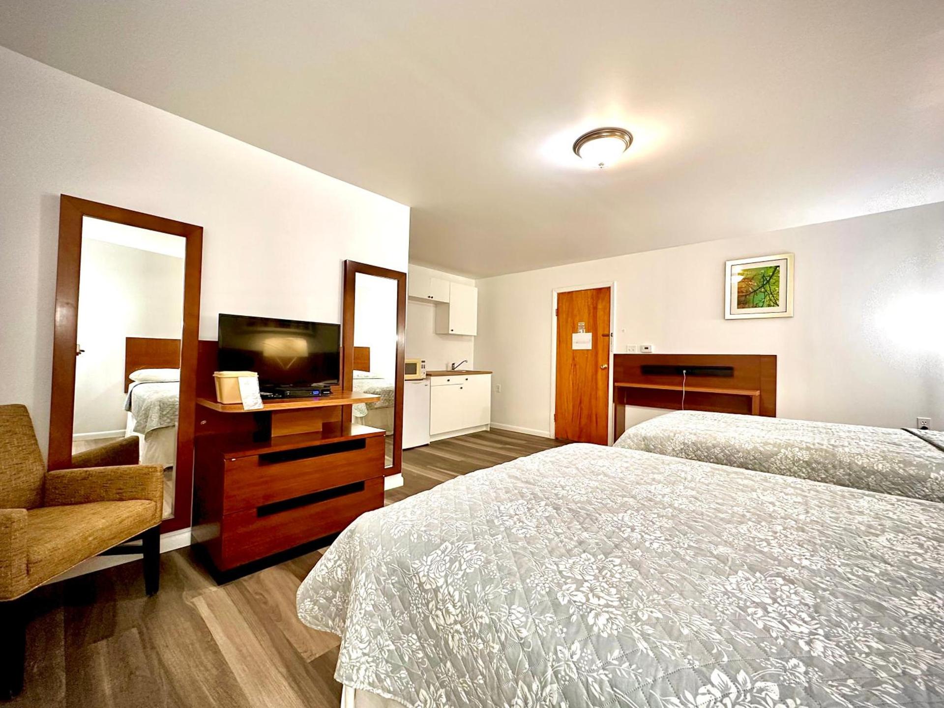 Budget Inn photo 11
