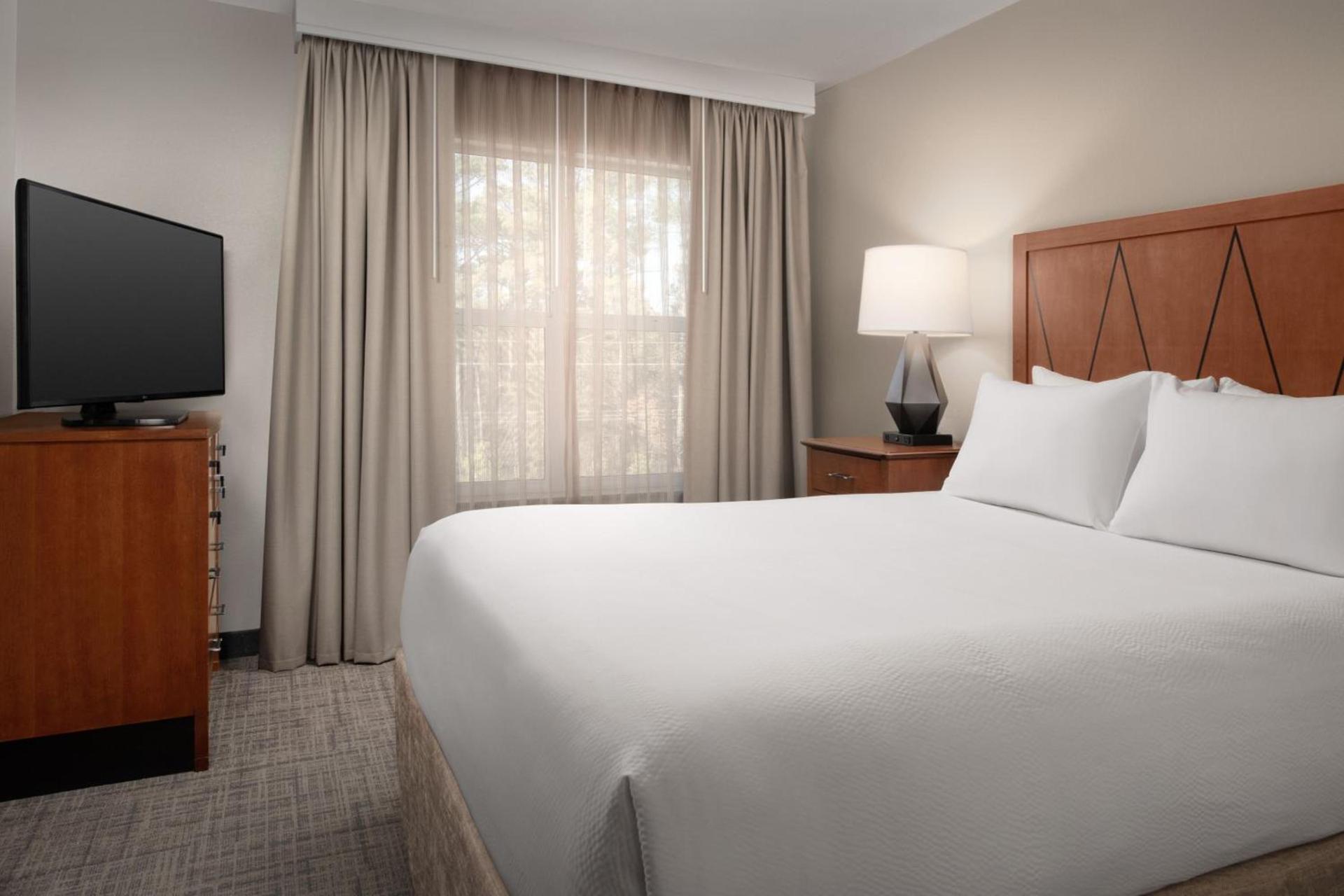 Residence Inn by Marriott Fayetteville Cross Creek photo 6