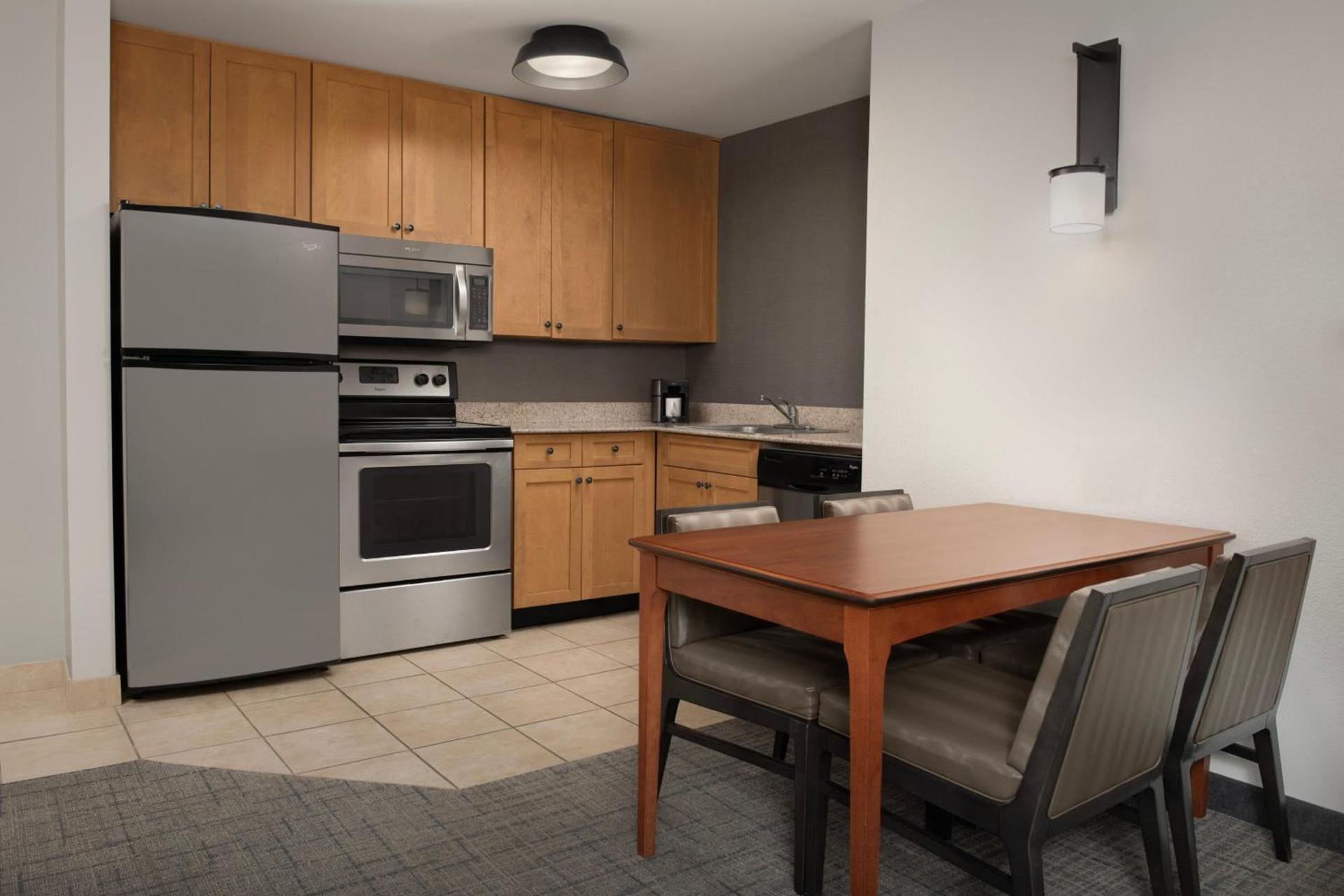 Residence Inn by Marriott Fayetteville Cross Creek photo 8