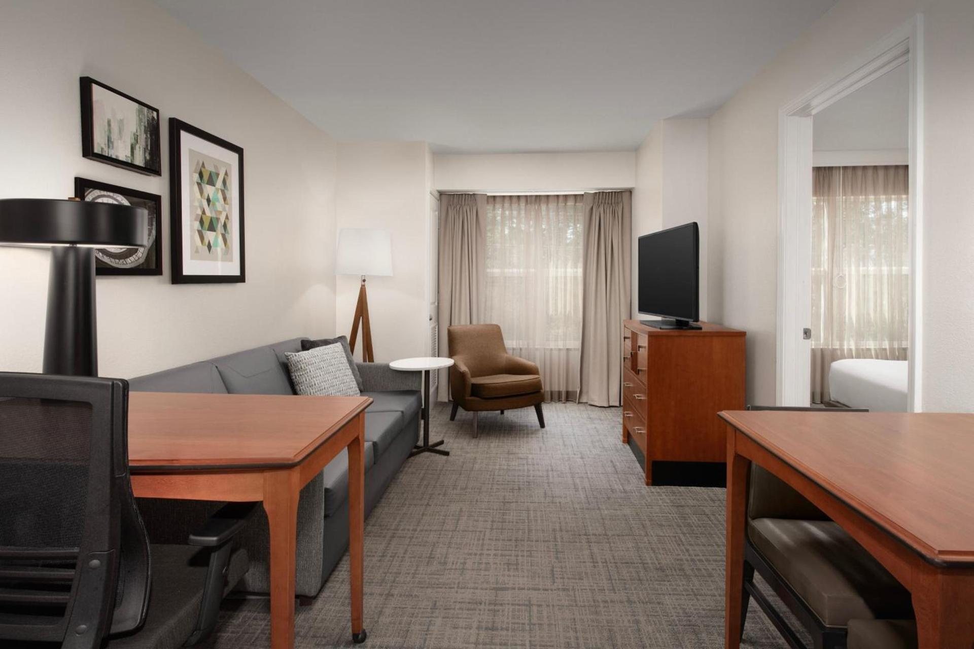 Residence Inn by Marriott Fayetteville Cross Creek photo 9