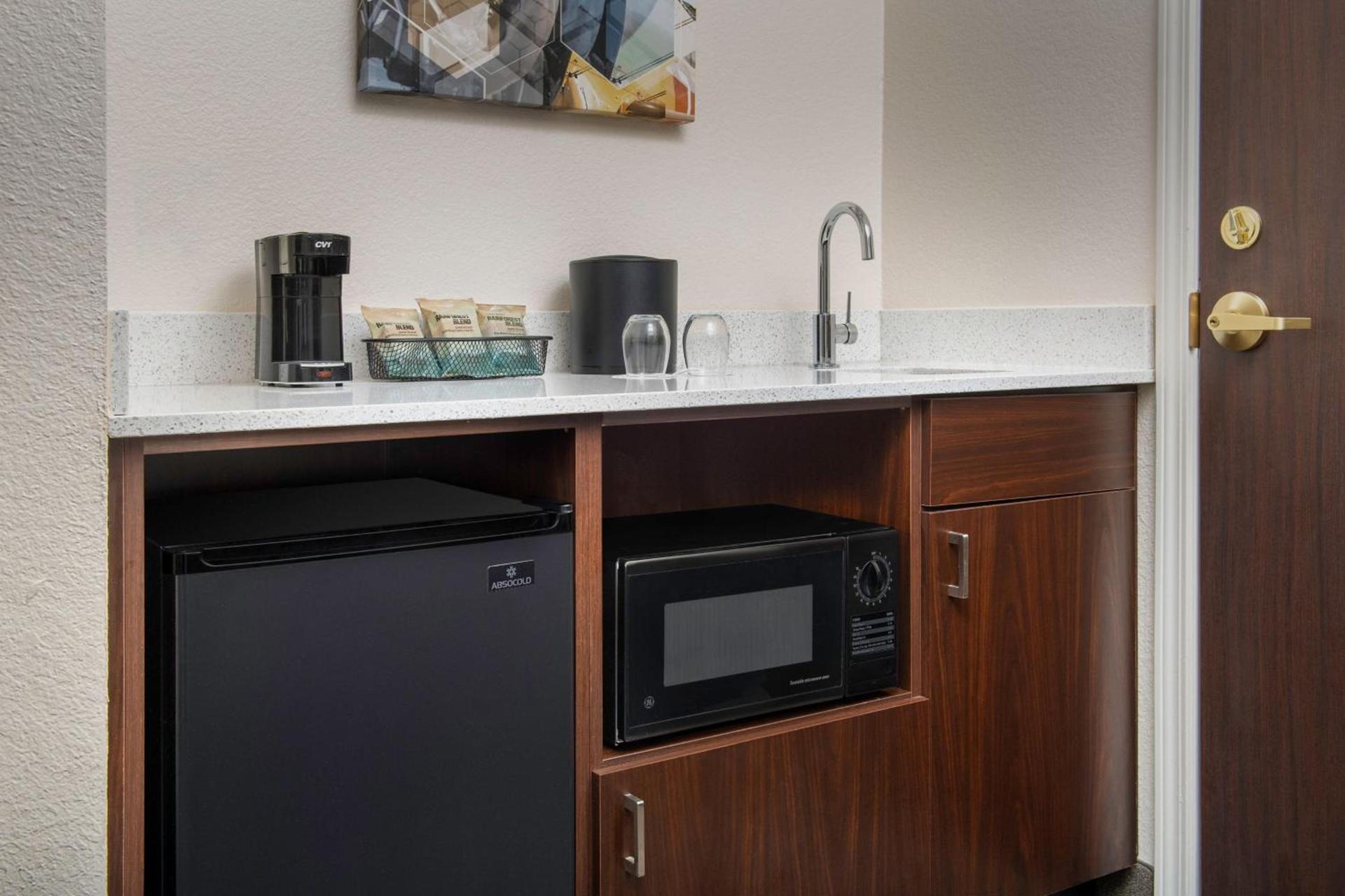 SpringHill Suites Dallas Addison/Quorum Drive photo 10