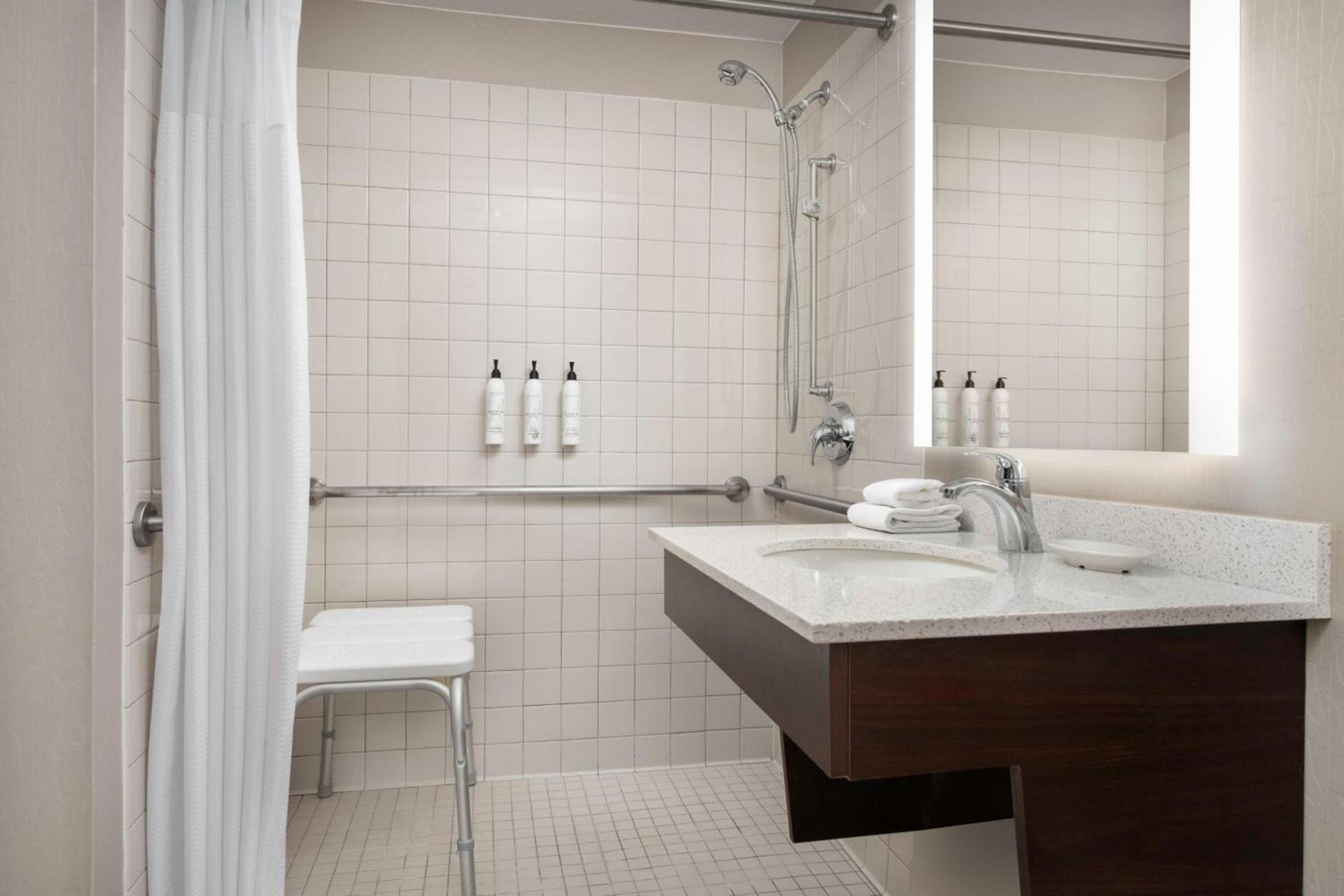 SpringHill Suites Dallas Addison/Quorum Drive photo 13
