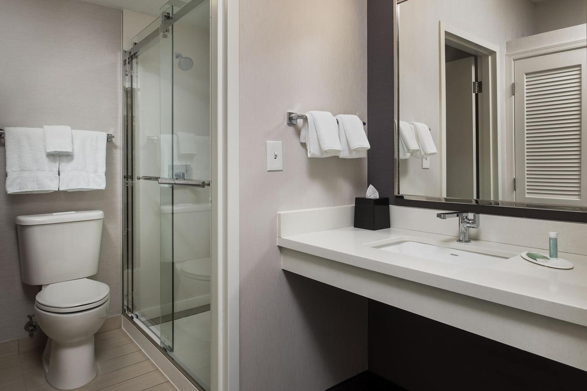 Courtyard by Marriott Phoenix North photo 15