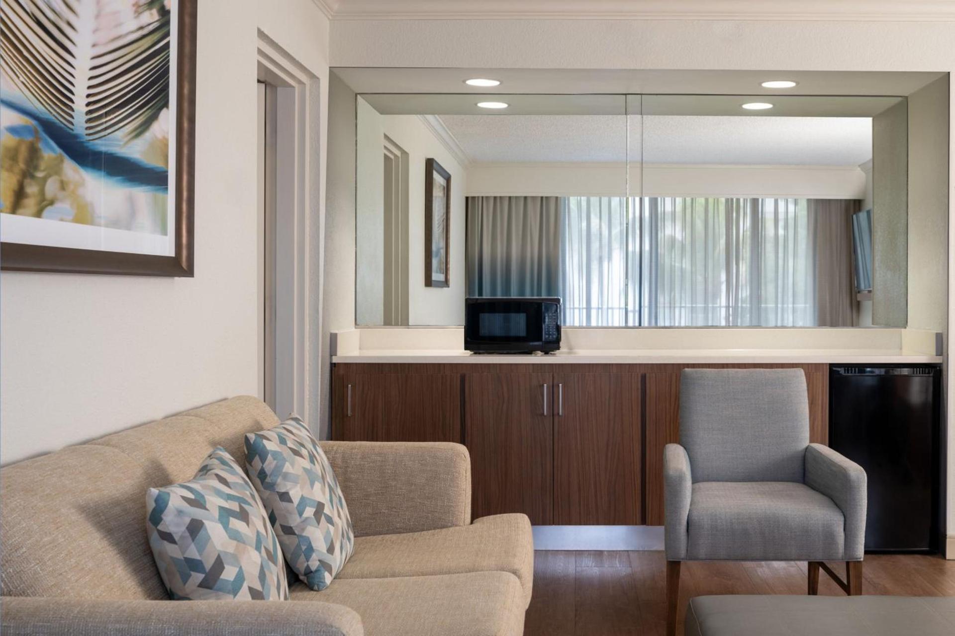 Courtyard by Marriott - Naples photo 46