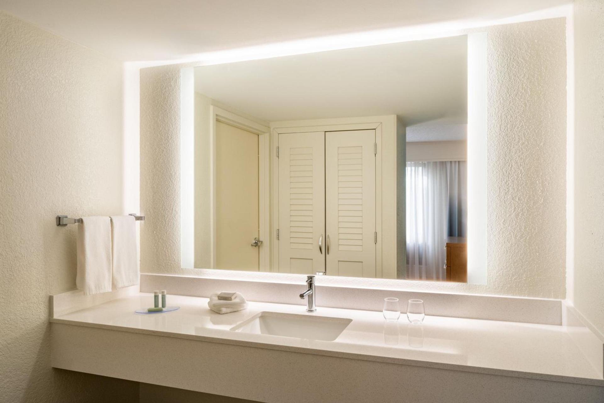 Courtyard by Marriott - Naples photo 50