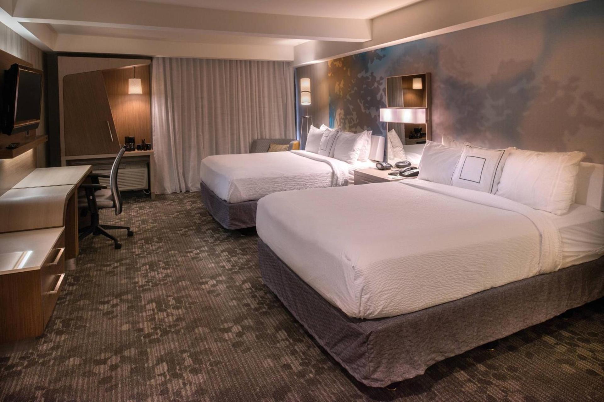 Holiday Inn Oxnard - Ventura by IHG photo 10
