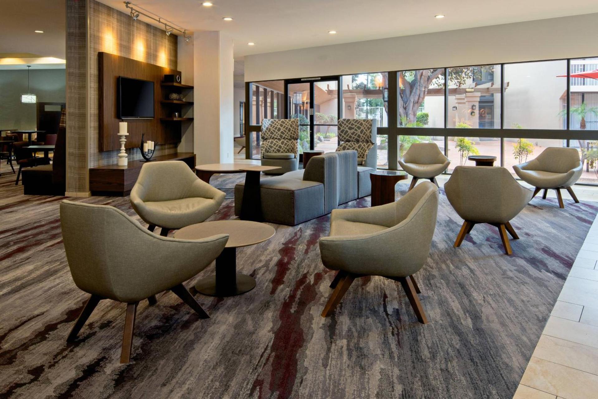 Holiday Inn Oxnard - Ventura by IHG photo 3