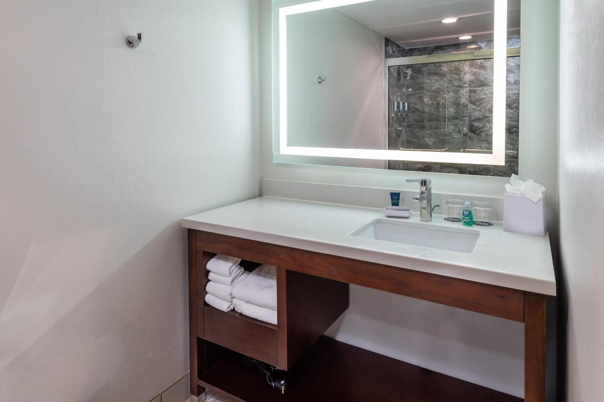 Four Points by Sheraton Atlanta Airport West photo 2