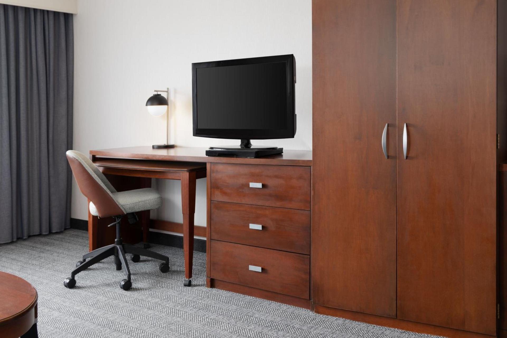 Courtyard by Marriott Ontario Rancho Cucamonga photo 17