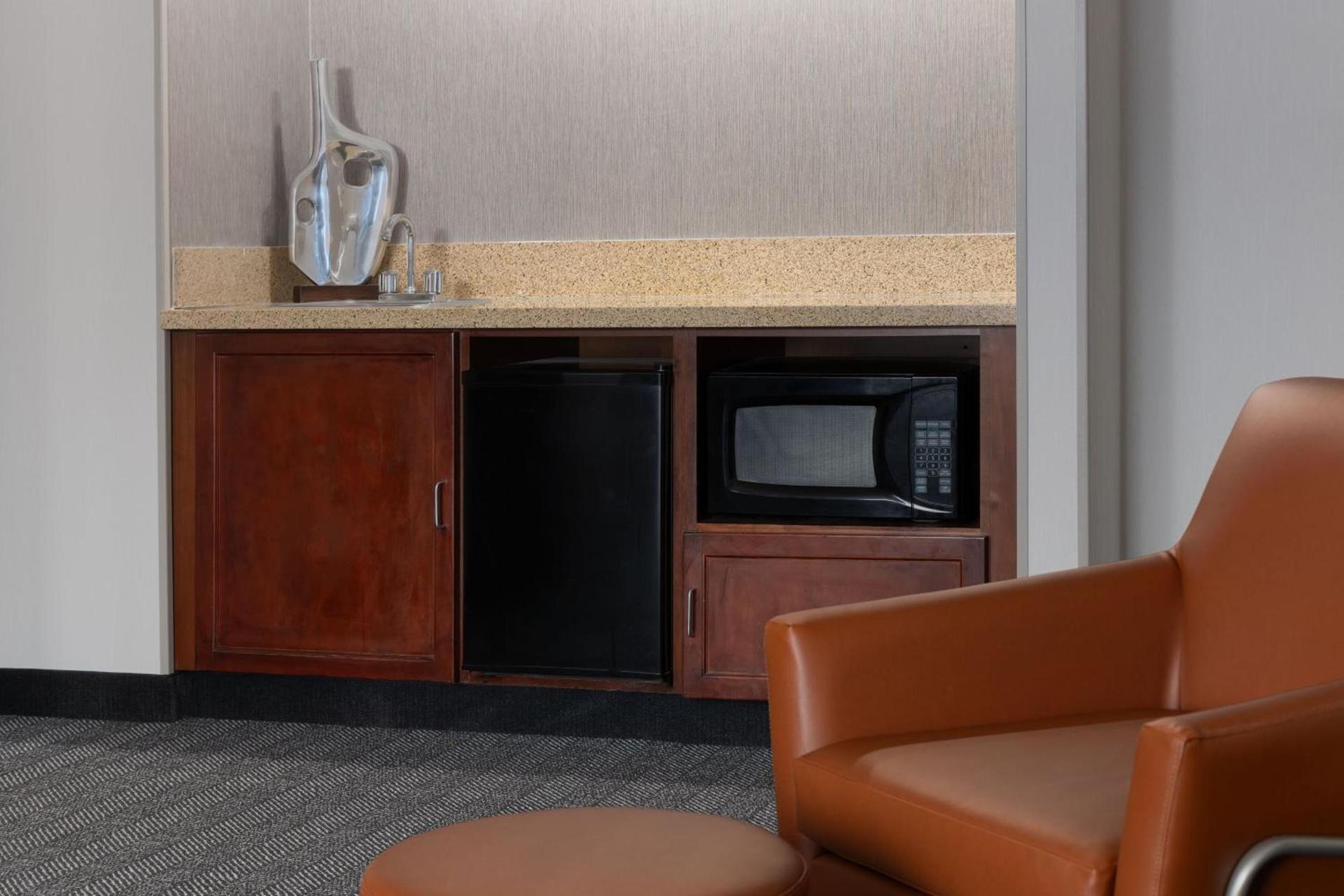 Courtyard by Marriott Ontario Rancho Cucamonga photo 26