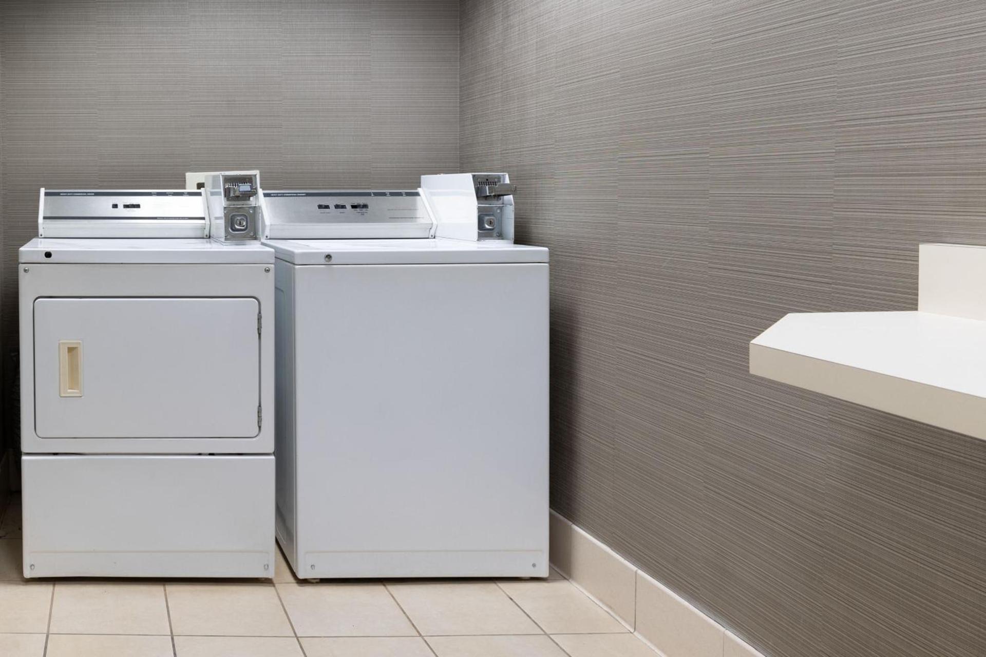 Courtyard by Marriott Ontario Rancho Cucamonga photo 32