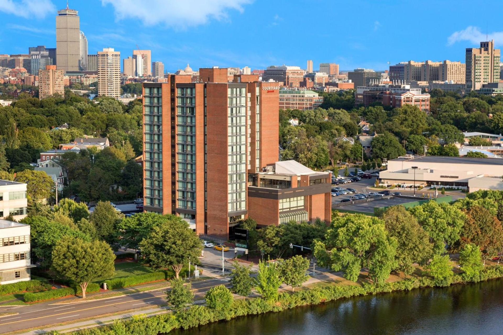 Courtyard by Marriott Boston Cambridge — hotel in Cambridge