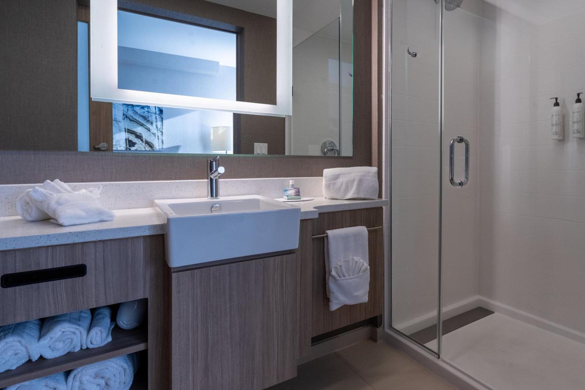 SpringHill Suites by Marriott Woodbridge photo 32