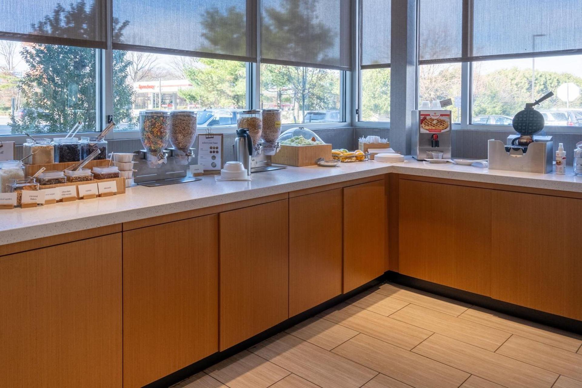 SpringHill Suites by Marriott Woodbridge photo 42